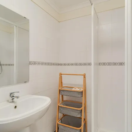 Alfa I Apartment Machico (Madeira)