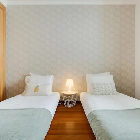 Apartment Alfa I Bbq, Lounge & Nearby Machico (Madeira)